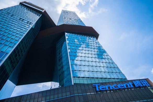 Tencent Achieves 900 Billion Dollar Market Cap with Wechat at 259 Billion