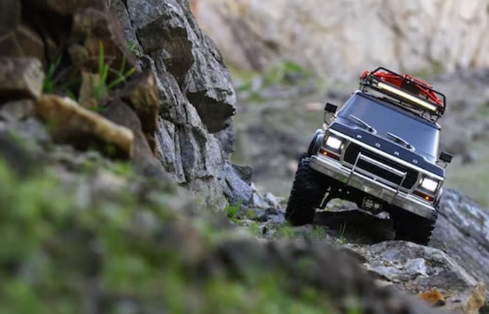 New Bronco Raptor Off-Roading School Is Exclusively for