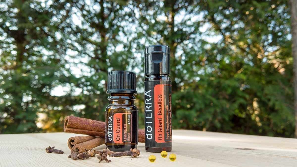wellhealthorganic.com:health-benefits-and-side-effects-of-oil-of-oregano