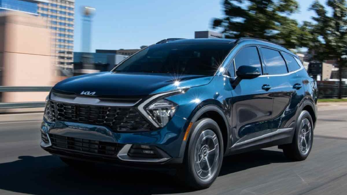 Is the 2023 Kia Sportage Hybrid a Good SUV?